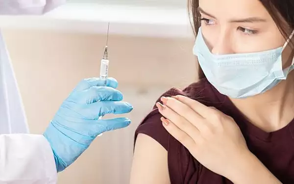 Vaccinarea anti-COVID, obligatorie pentru personalul sanitar din Ungaria. Cand va intra in vigoare hotararea