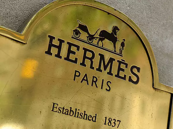 Veste importanta pentru industria luxului din Romania: grupul francez Hermes vrea sa deschida un magazin in zona Ateneului din Bucuresti