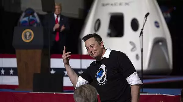 Viata oamenilor pe Marte nu va mai fi posibila daca Donald Trump pierde alegerile, spune Elon Musk