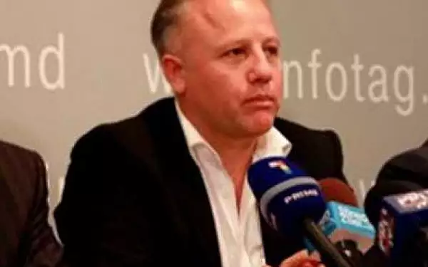 Victor topa: Nu vreau sa
revin in Moldova si nici sa ma implic in politica moldoveneasca