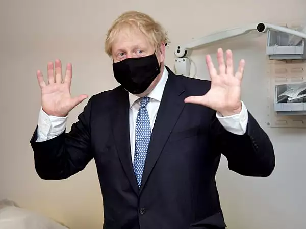 VIDEO | Boris Johnson a anuntat ca Anglia intra in carantina. ,,Craciunul va fi diferit anul acesta"