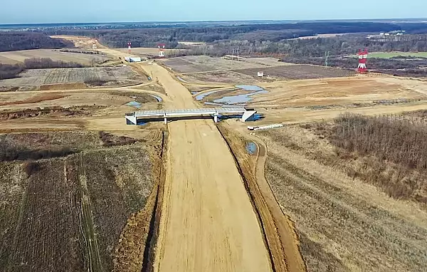 VIDEO Drumul Expres Craiova - Pitesti: Probleme pe tronsonul UMB ce ar trebui finalizat in acest an: ,,Santierul e pustiu"