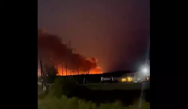 VIDEO Rusia: Doua localitati din apropierea granitei cu Ucraina, evacuate dupa un incendiu la un depozit de munitii