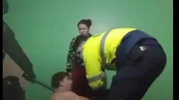 VIDEO Un hot dat in urmarire generala, arestat in direct pe Facebook, in timp ce chefuia 
