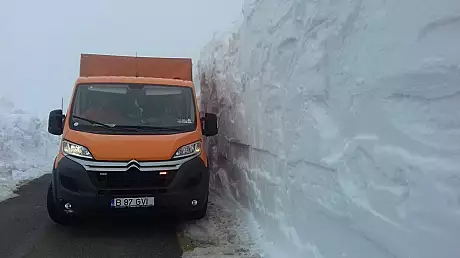 VIDEO Zapada de 4 metri pe Transalpina
