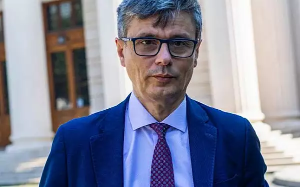 Virgil Popescu: ,,Pana la sfarsitul saptamanii eu sper ca sa finalizam evaluarea cererilor depuse de IMM si PFA-uri pentru acel grant de 2.000 de euro"