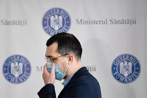 Vlad Voiculescu, gafa dupa gafa: “Nu cumva sa intre cineva sa ma vada ca sunt fara masca”