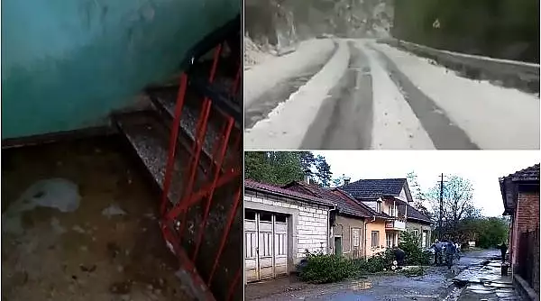 Vremea extrema a facut ravagii in Romania: acoperisuri luate de vant, inundatii, copaci smulsi din radacina