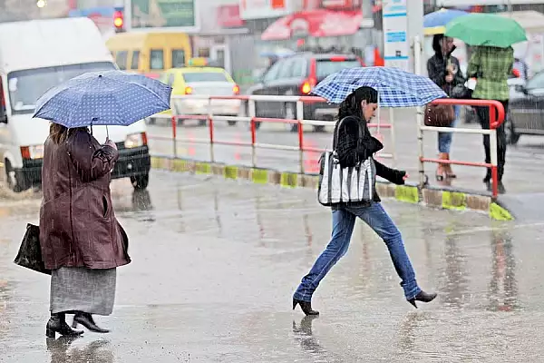 Vremea joi, 19 septembrie. Nu scapam de ploi. Cantitatile de apa vor depasi pe alocuri 15-20 l/mp