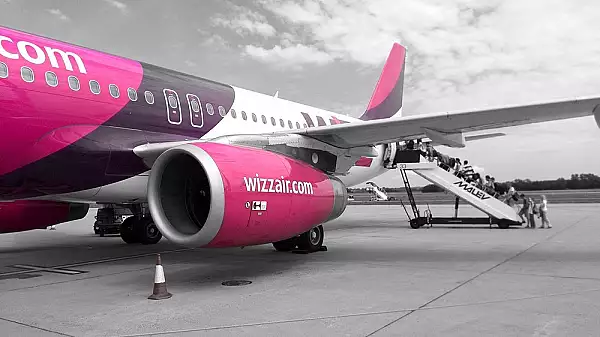 Wizz Air sfatuieste pasagerii sa ajunga la aeroport cu cel putin trei ore inainte de ora de decolare din cauza crizei Microsoft