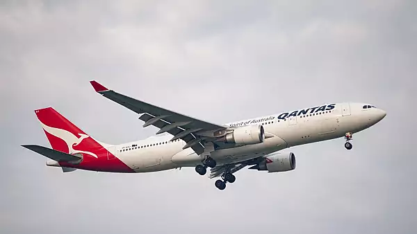 Zbor cu peripetii! O cursa a companiei Qantas, nevoita sa aterizeze cu un singur motor, dupa o problema avuta cu un avion Airbus