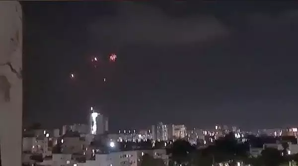 Zeci de rachete, lansate din Fasia Gaza spre Israel, ca riposta la operatiunea militara. A fost reactivat sistemul Iron Dome. SUA face apel la calm